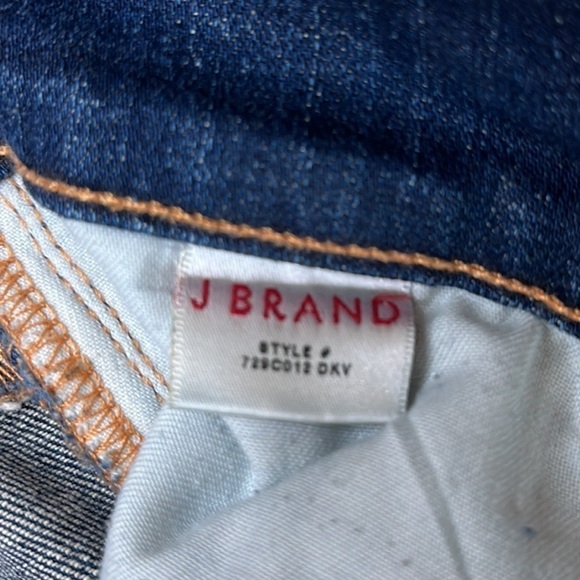 J BRAND Mid Rise Bootcut Dark Wash Stretch Jean Size 26 - Picture 11 of 15